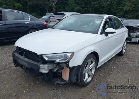 2017 Audi A3 2.0T Premium z USA, uszkodzony, nr VIN WAUB8GFF3H1031445